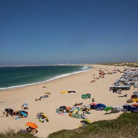 Vista Espectacular Playa De Supertubos, Peniche *