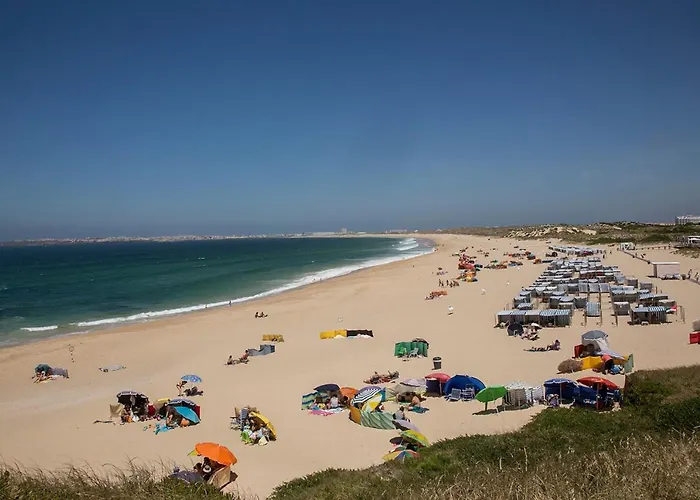 Vista Espectacular Playa De Supertubos, Peniche *